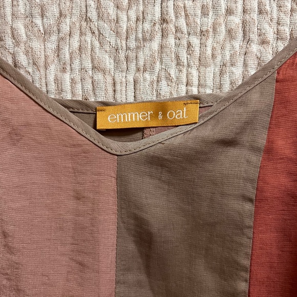 Multi color tank - Picture 3 of 3